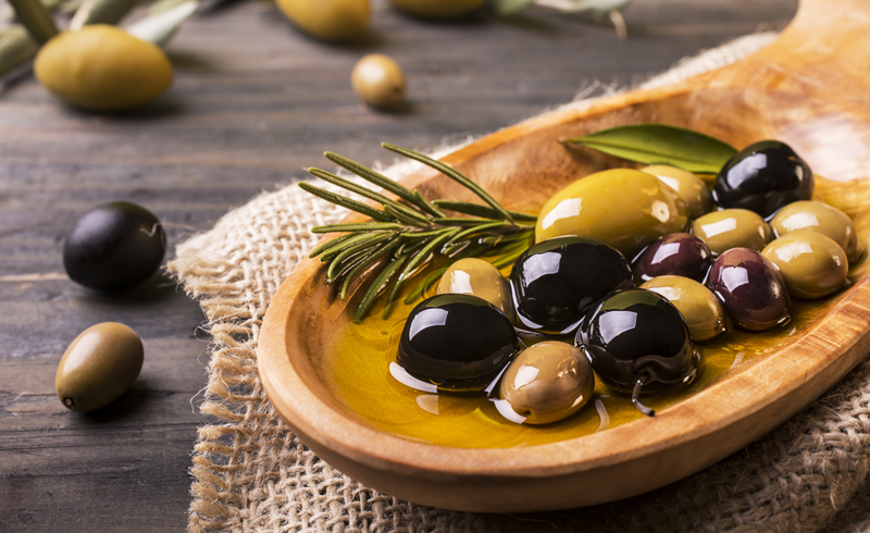 Zeytin Yağda mı, Suda mı Saklanır?